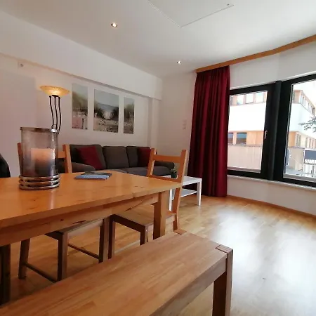 Mo's Apartment